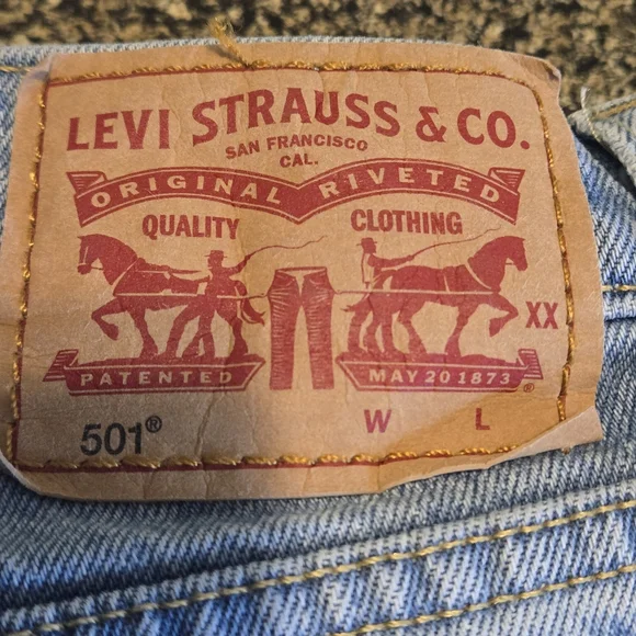 Levi’s 501 Women’s 26x30 Slim Straight Jeans Light Wash Button Fly High Rise EUC - Picture 5 of 16